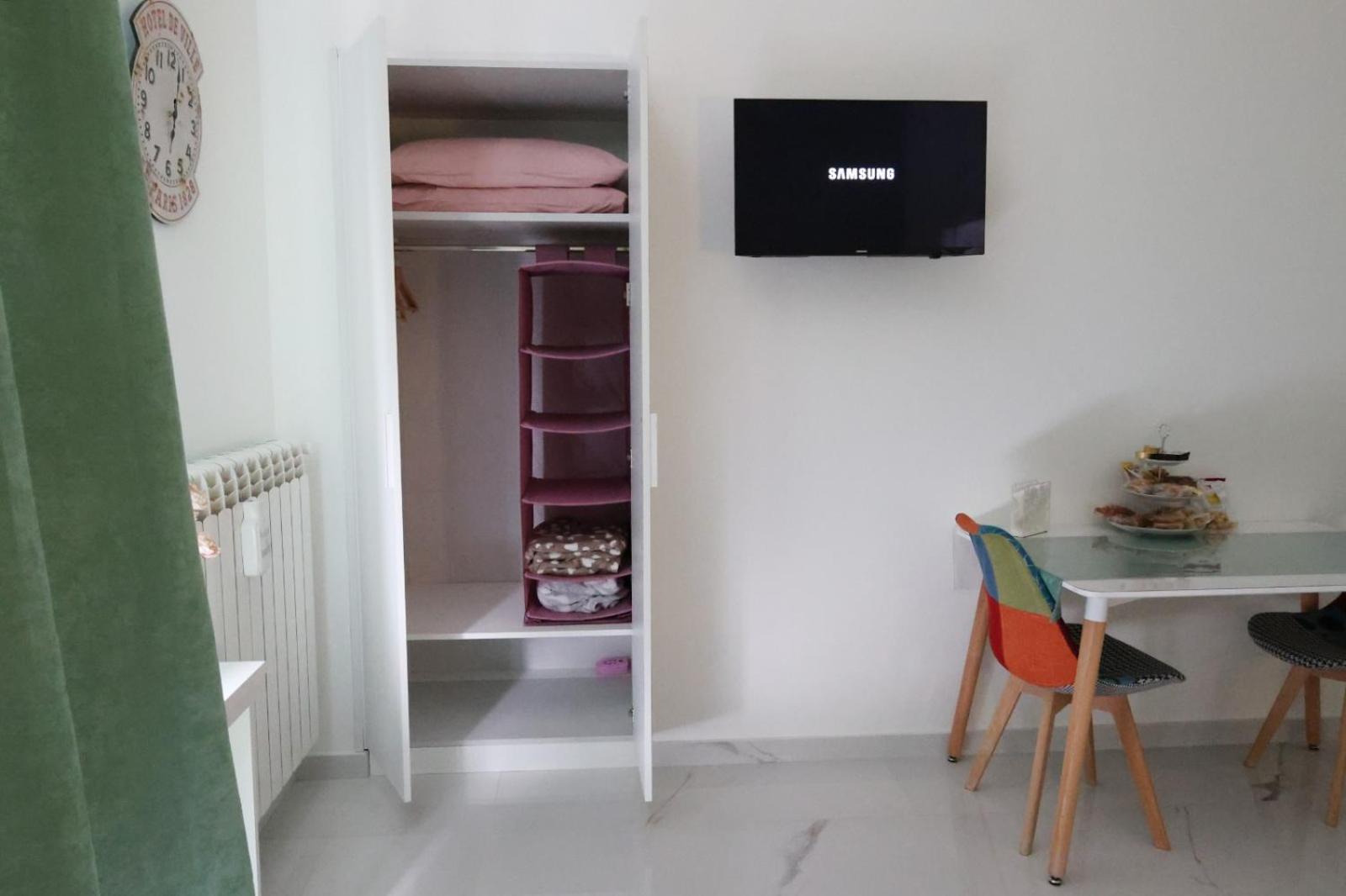 Sole Apartments Сарно Екстериор снимка